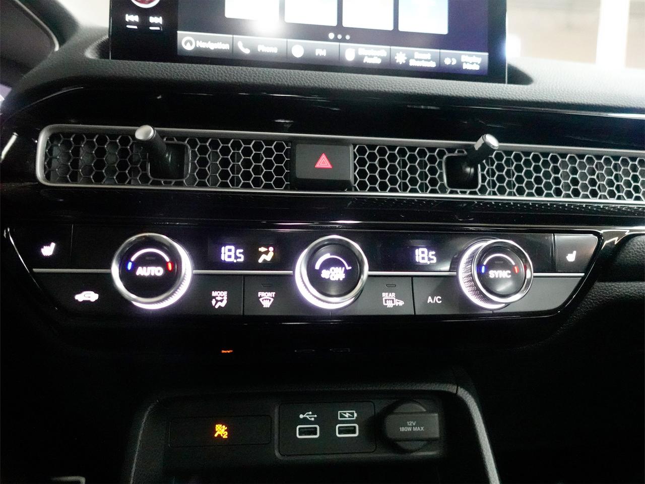 2024 Honda Civic TOURING | Nav | Leather | Sunroof | BSM | CarPlay