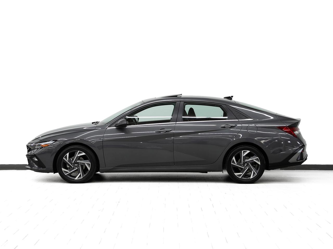 2024 Hyundai Elantra LUXURY | Nav | Leather | Sunroof | ACC | CarPlay