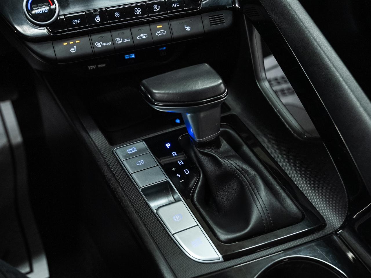 2024 Hyundai Elantra LUXURY | Nav | Leather | Sunroof | ACC | CarPlay