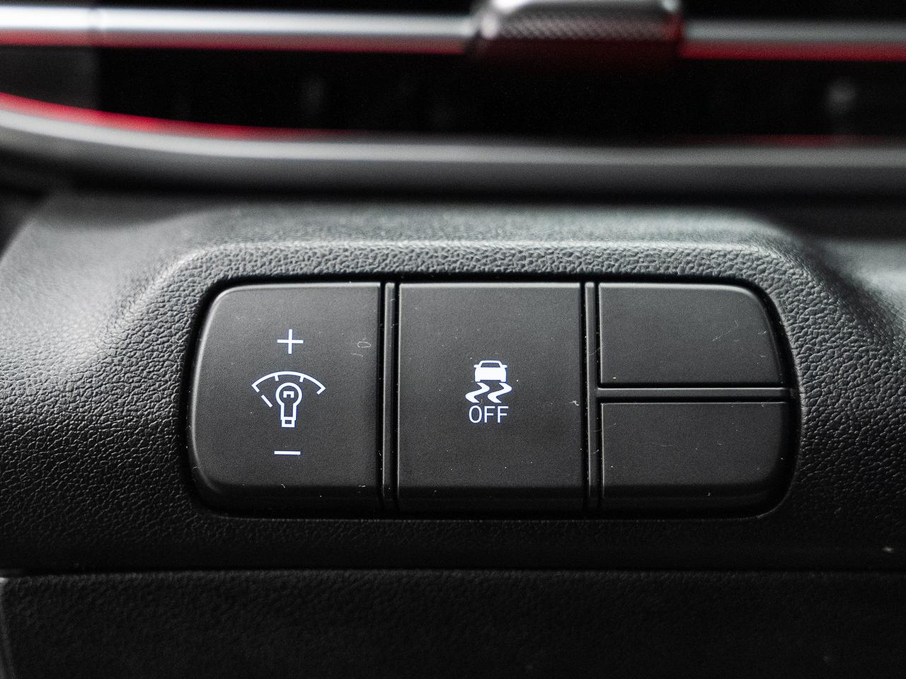 2024 Hyundai Elantra LUXURY | Nav | Leather | Sunroof | ACC | CarPlay Photo