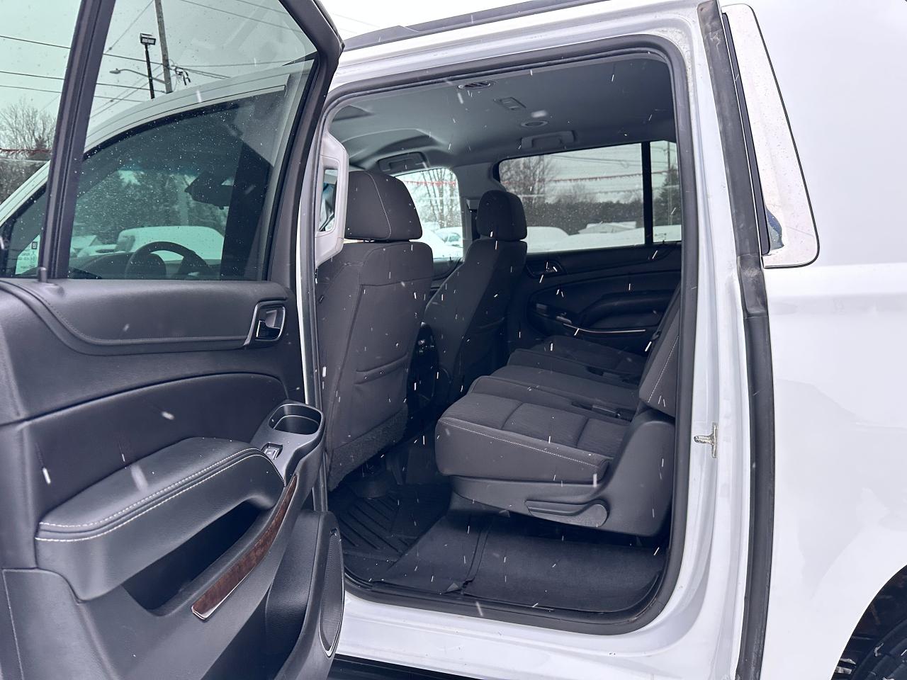 2019 Chevrolet Suburban LS 4X4 8-PASS Remote Start FM/XM CarPlay BackupCam Photo