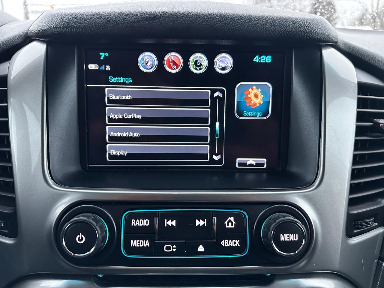 2019 Chevrolet Suburban LS 4X4 8-PASS Remote Start FM/XM CarPlay BackupCam Photo