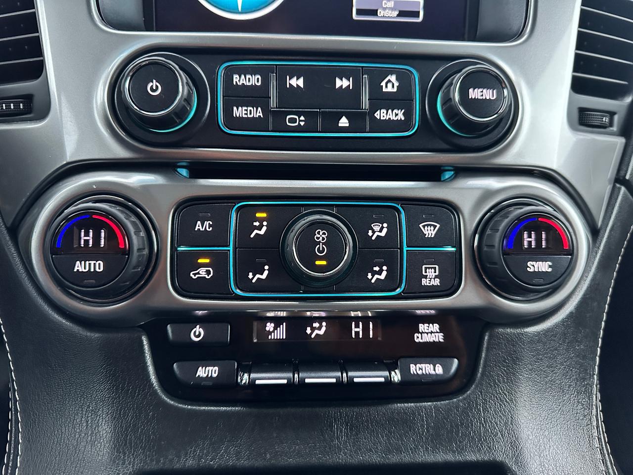 2019 Chevrolet Suburban LS 4X4 8-PASS Remote Start FM/XM CarPlay BackupCam Photo