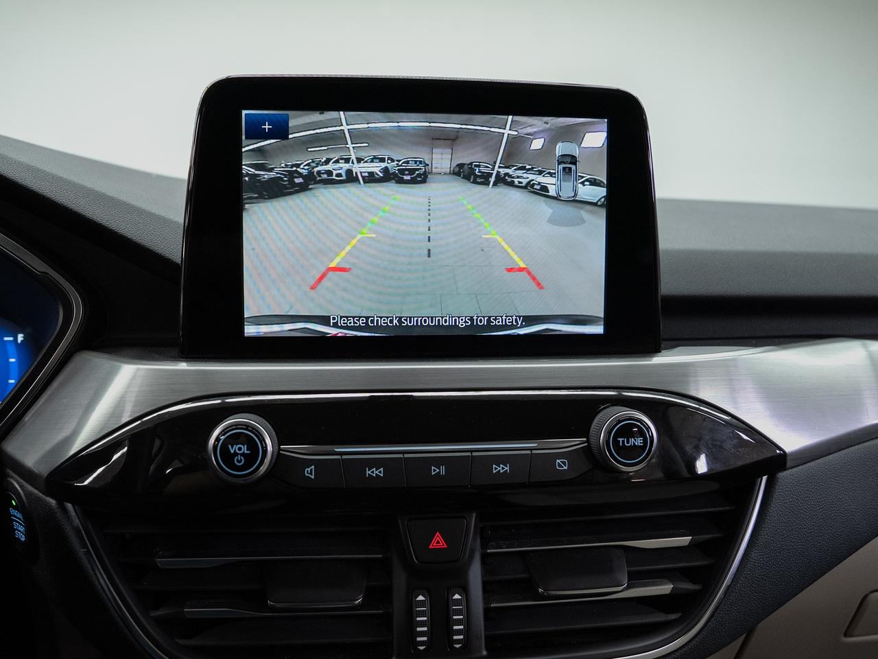 2021 Ford Escape TITANIUM AWD | Nav | Leather | BSM | CarPlay