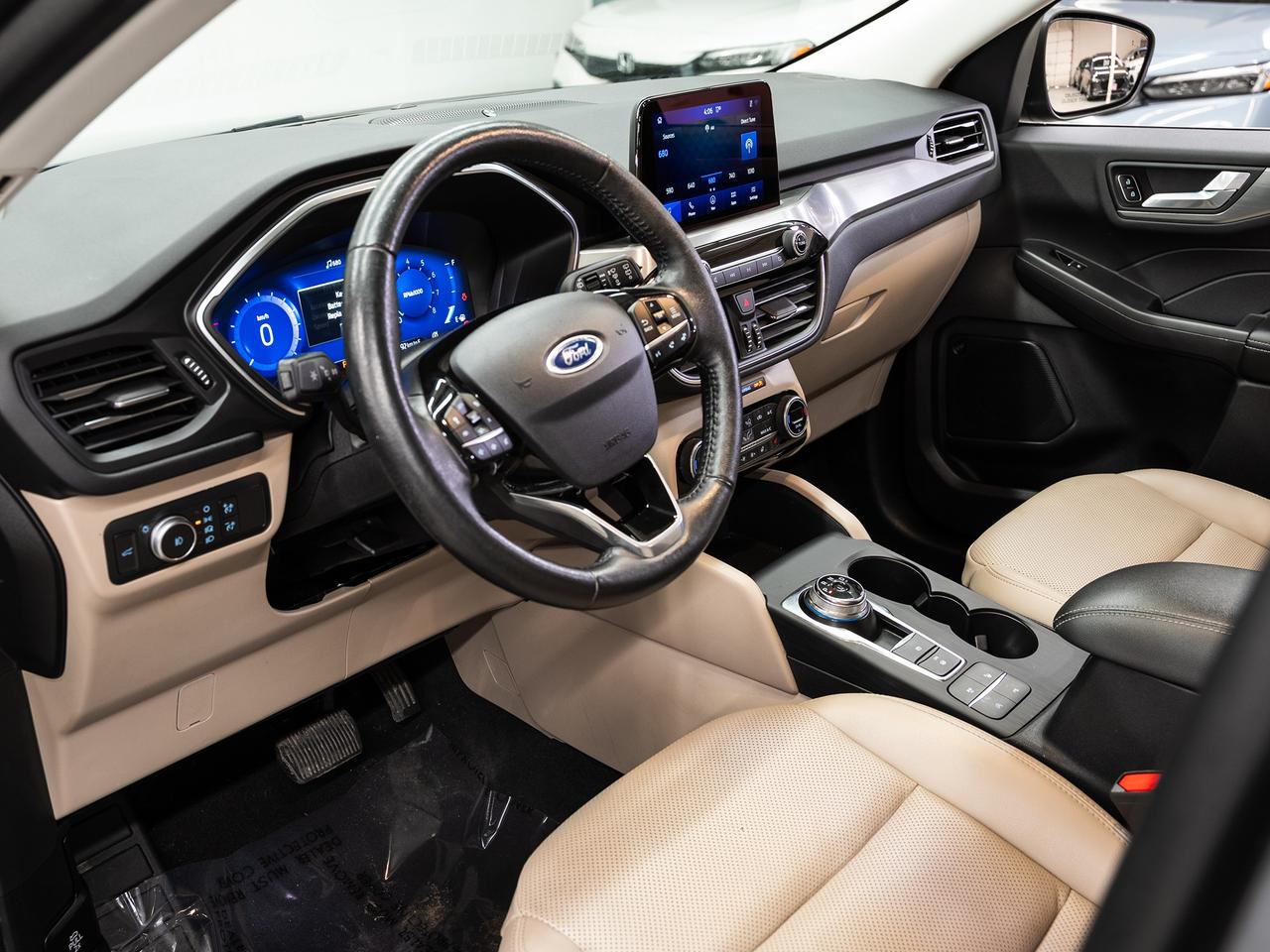 2021 Ford Escape TITANIUM AWD | Nav | Leather | BSM | CarPlay