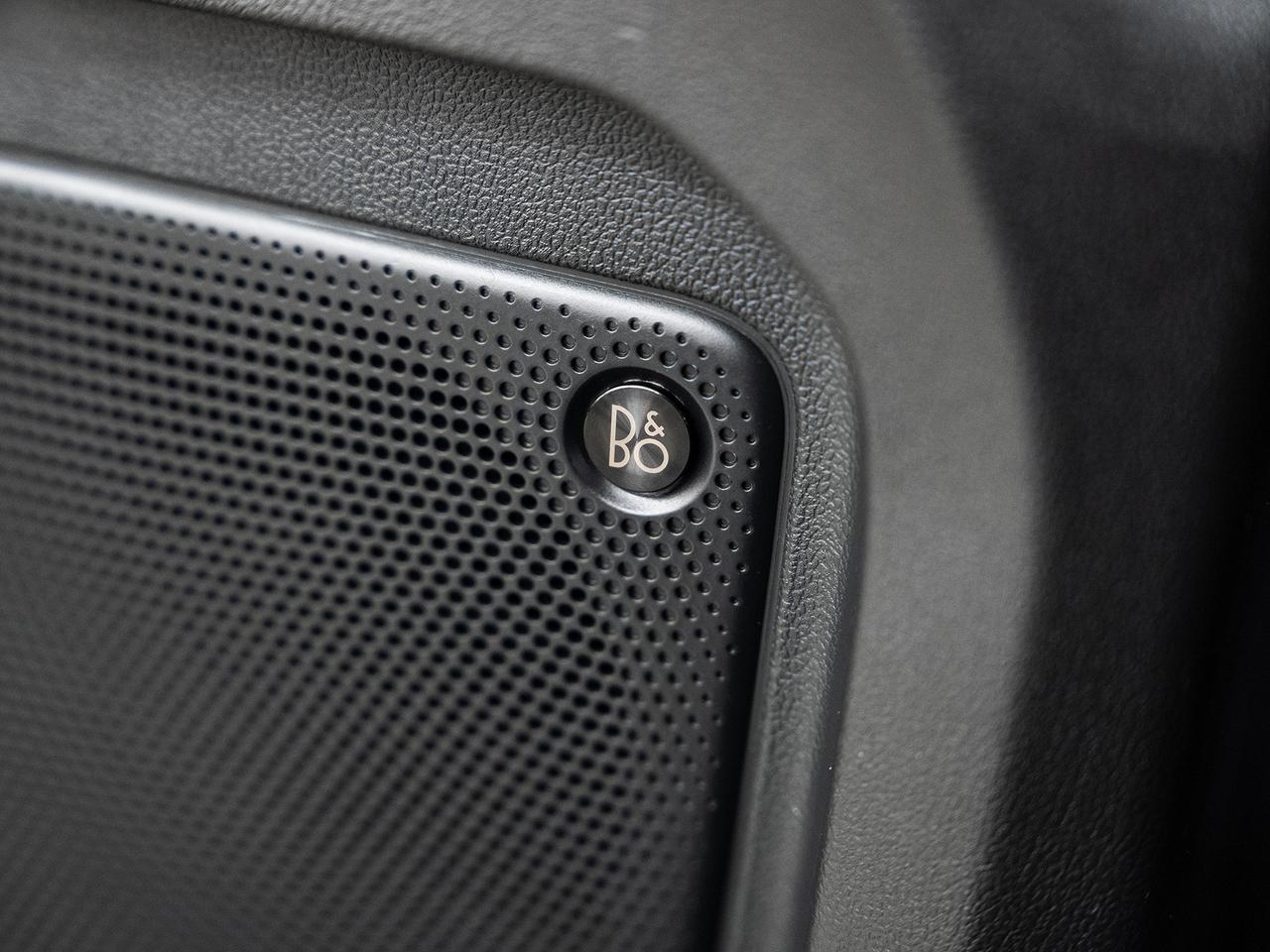 2021 Ford Escape TITANIUM AWD | Nav | Leather | BSM | CarPlay