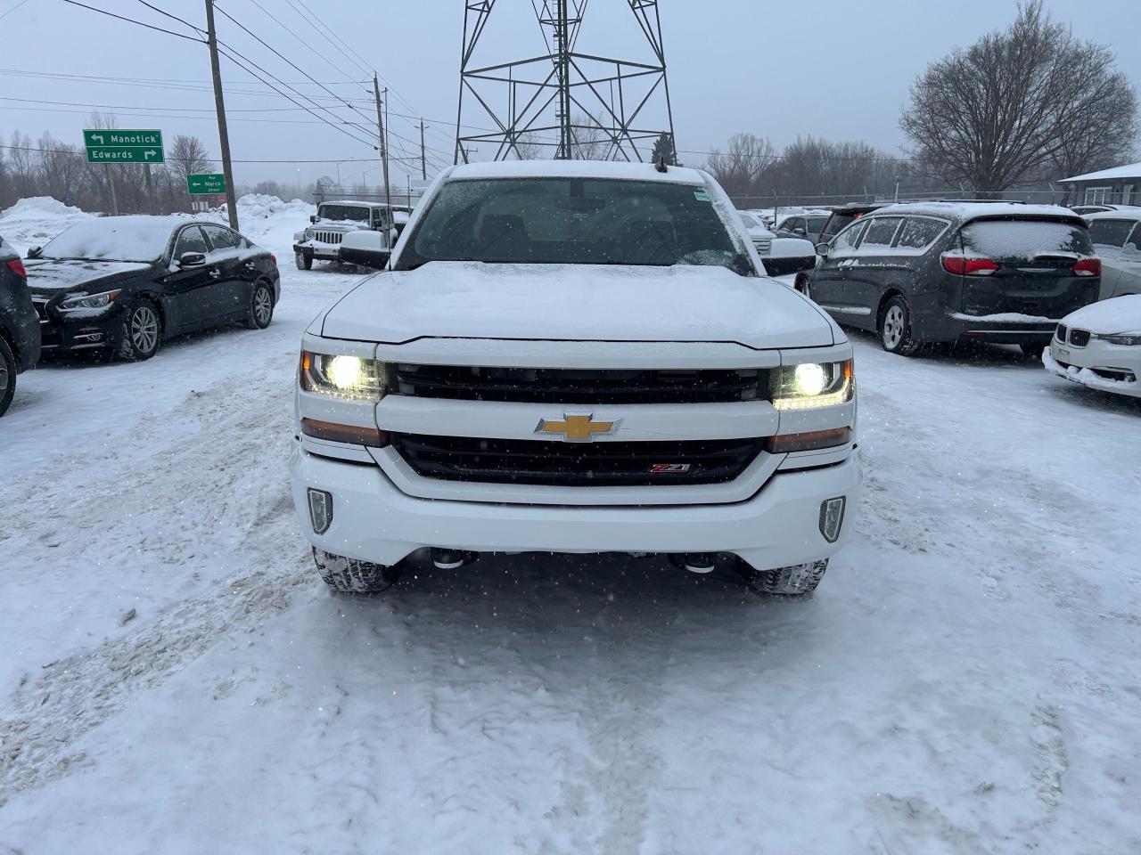 Used 2017 Chevrolet Silverado 1500 LT for sale in Ottawa, ON