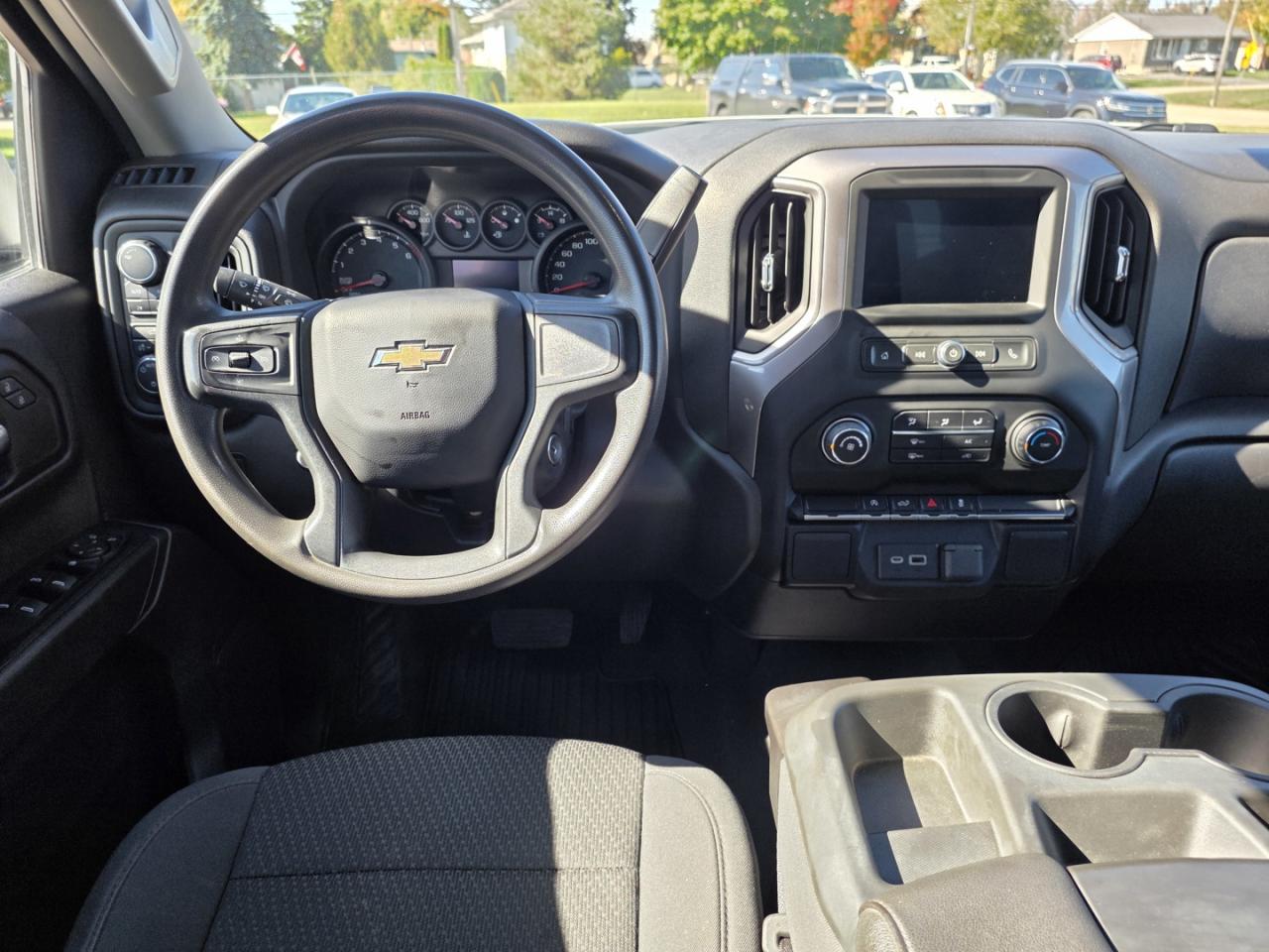 2022 Chevrolet Silverado 1500 Custom 4WD Photo