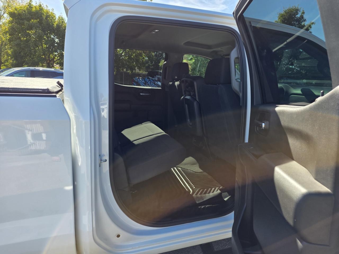 2022 Chevrolet Silverado 1500 Custom 4WD Photo