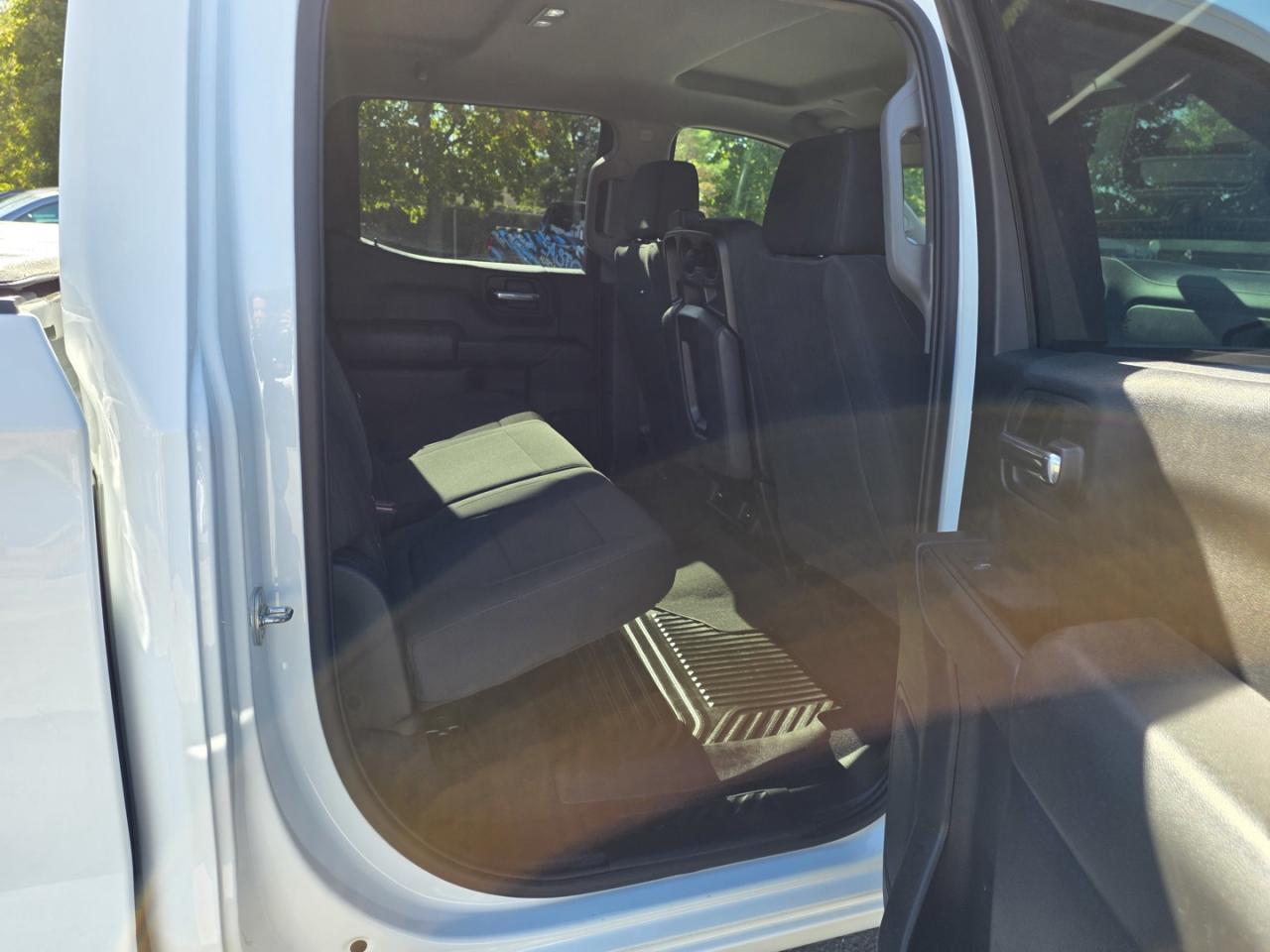 2022 Chevrolet Silverado 1500 Custom 4WD Photo