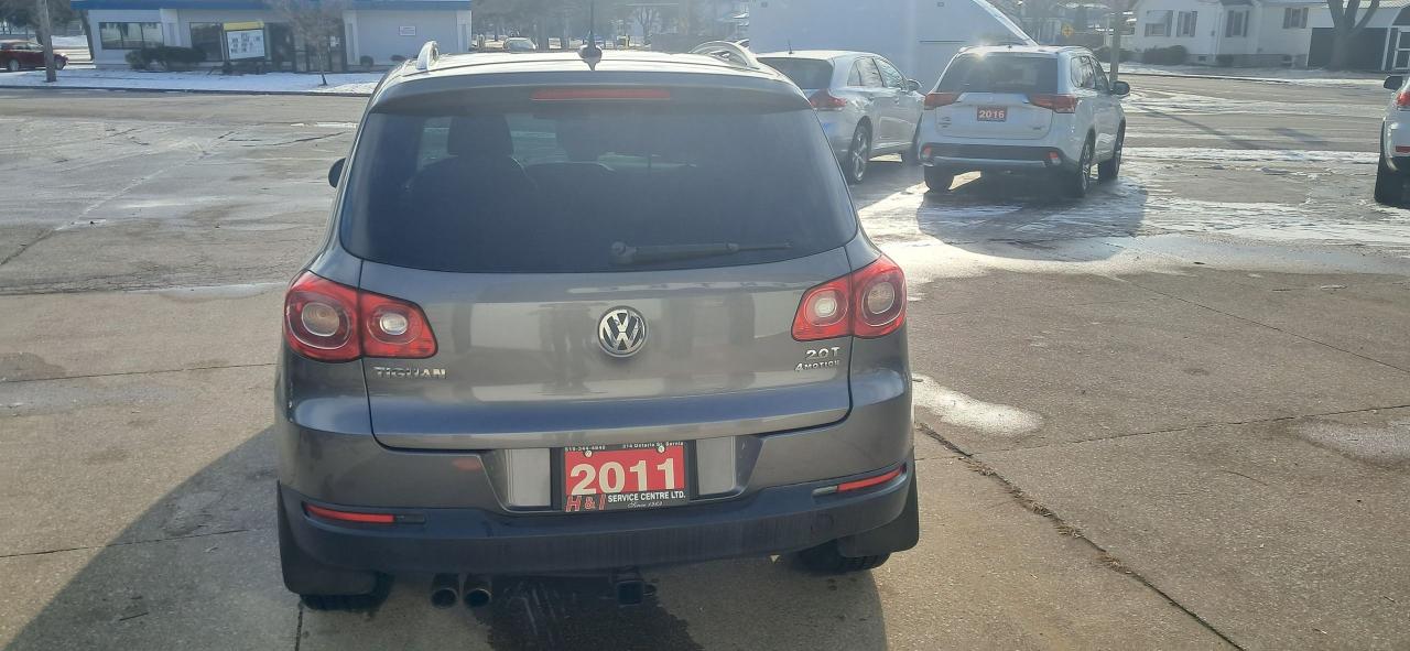 2011 Volkswagen Tiguan Highline -AWD Photo
