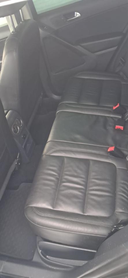 2011 Volkswagen Tiguan Highline -AWD Photo