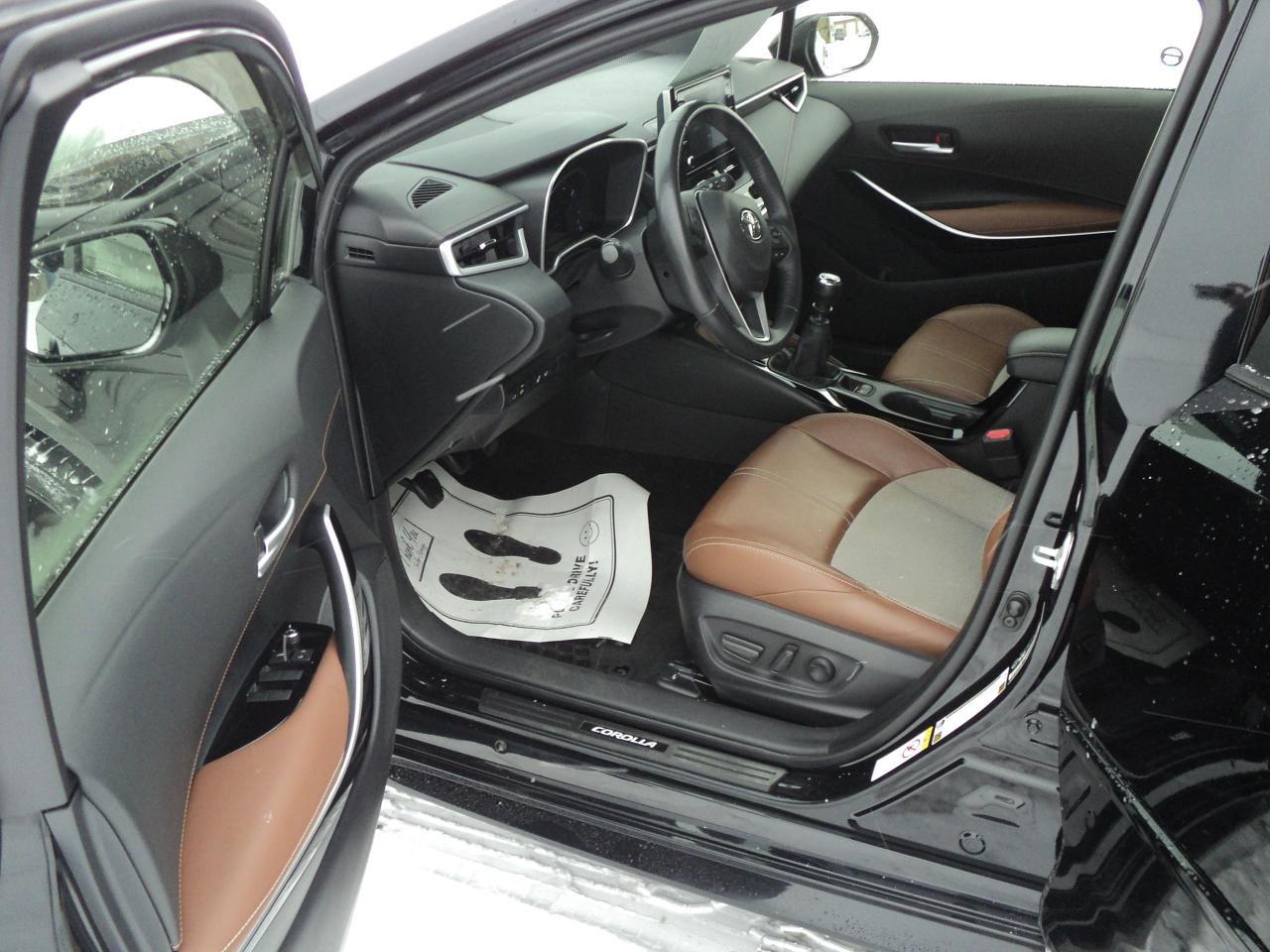 2019 Toyota Corolla XSE 6SpeedManual 2.0L4cylGas NavLeatherHeatedSeats Photo