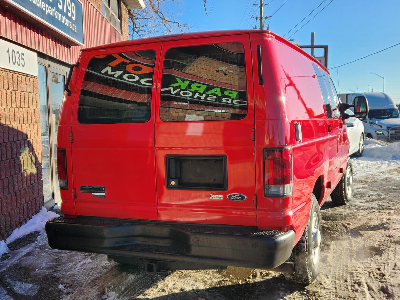 2013 Ford E250 Commercial Photo