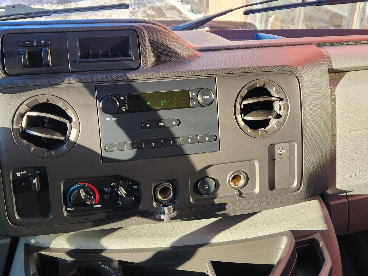 2013 Ford E250 Commercial Photo