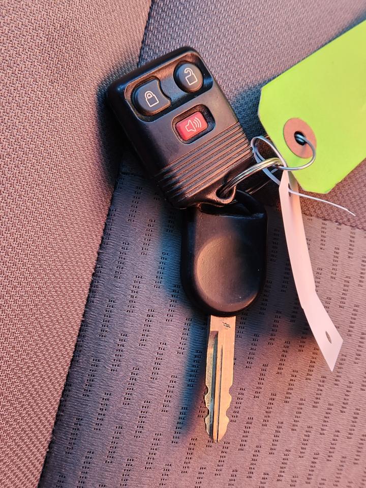 2013 Ford E250 Commercial Photo