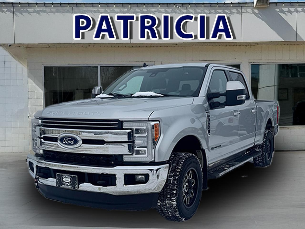 2019 Ford F-350 Super Duty SRW Lariat Photo0