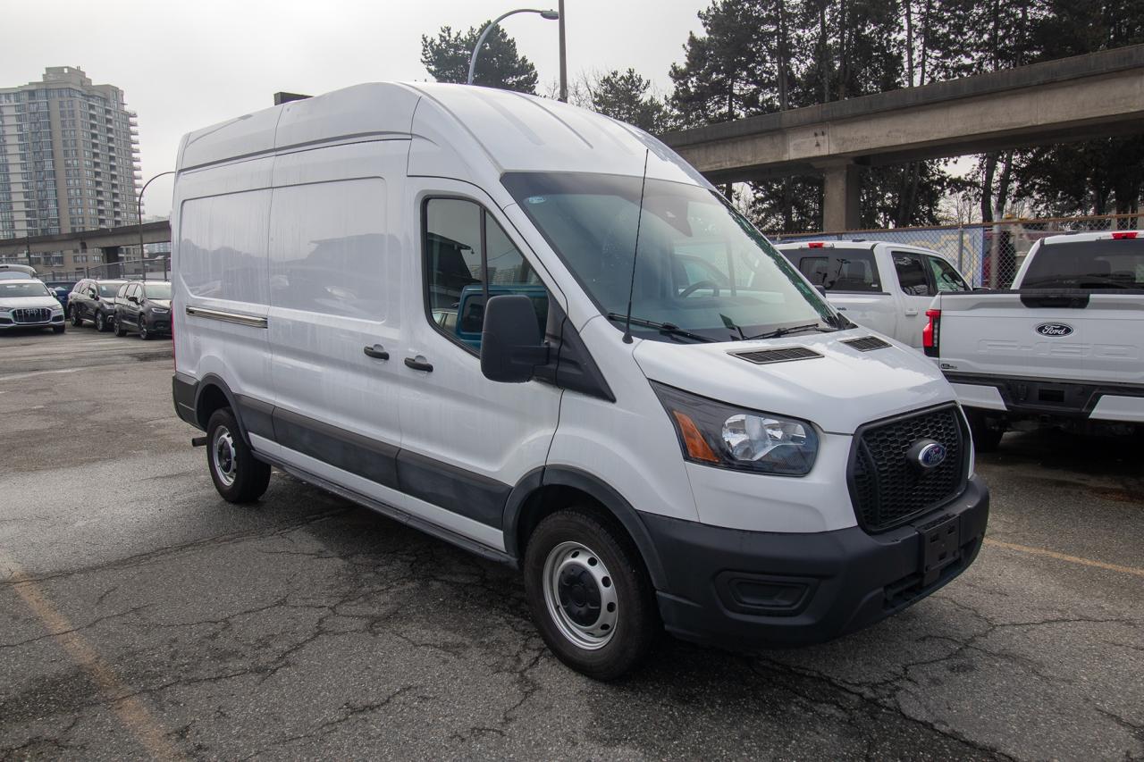 2023 Ford Transit T-250 148" Hi Rf 9070 GVWR RWD Photo4