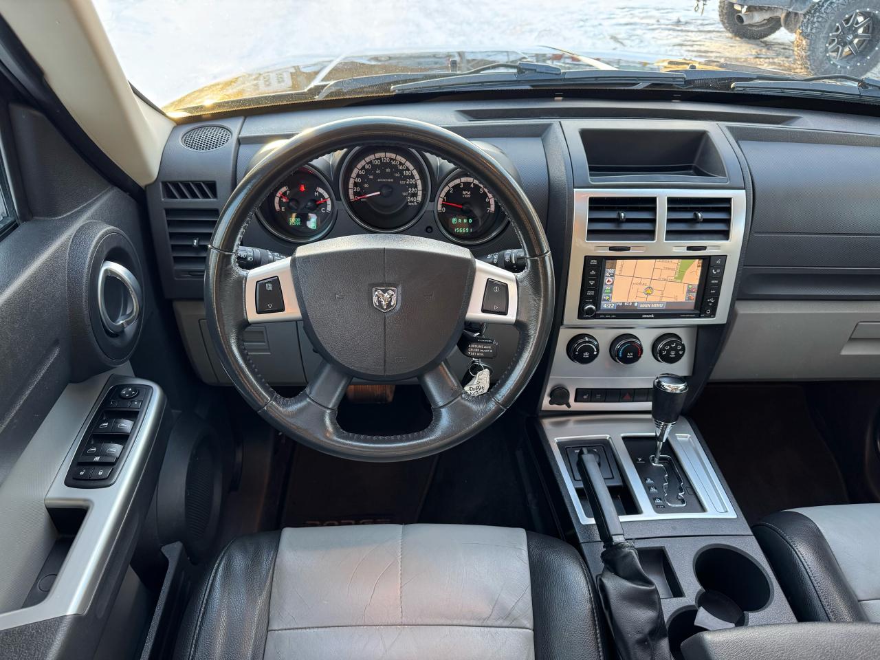 2010 Dodge Nitro SXT Photo