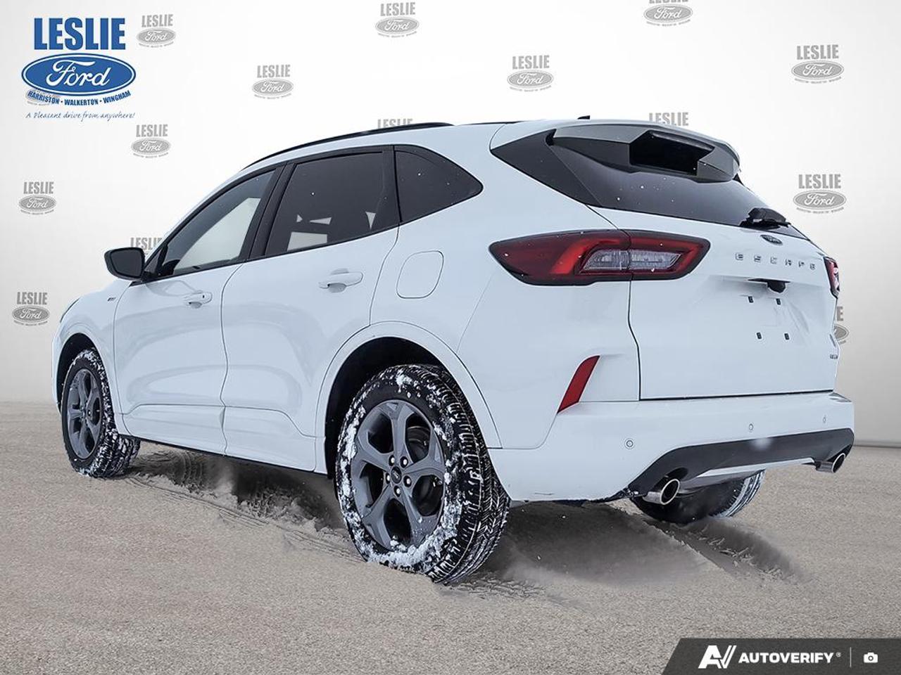 2024 Ford Escape ST-Line AWD Photo3