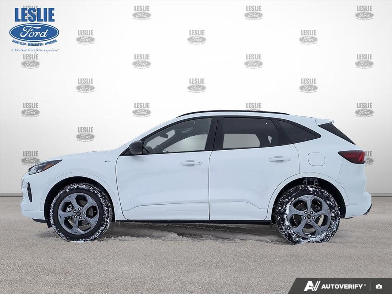 2024 Ford Escape ST-Line AWD Photo2