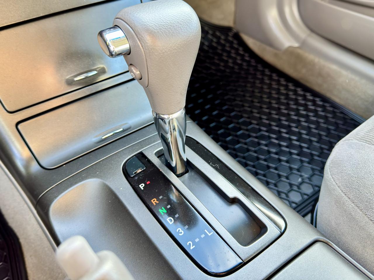 2006 Toyota Camry FINANCING AVAILABLE Photo9