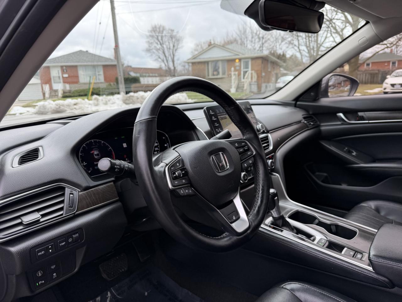 2018 Honda Accord Touring CVT Photo