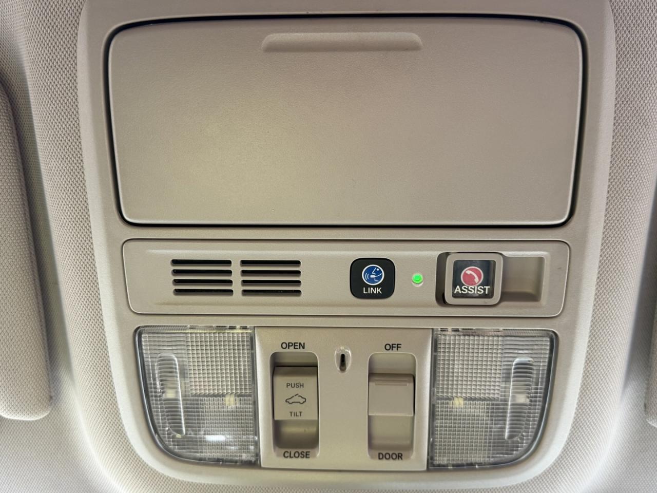 2018 Honda Accord Touring CVT Photo