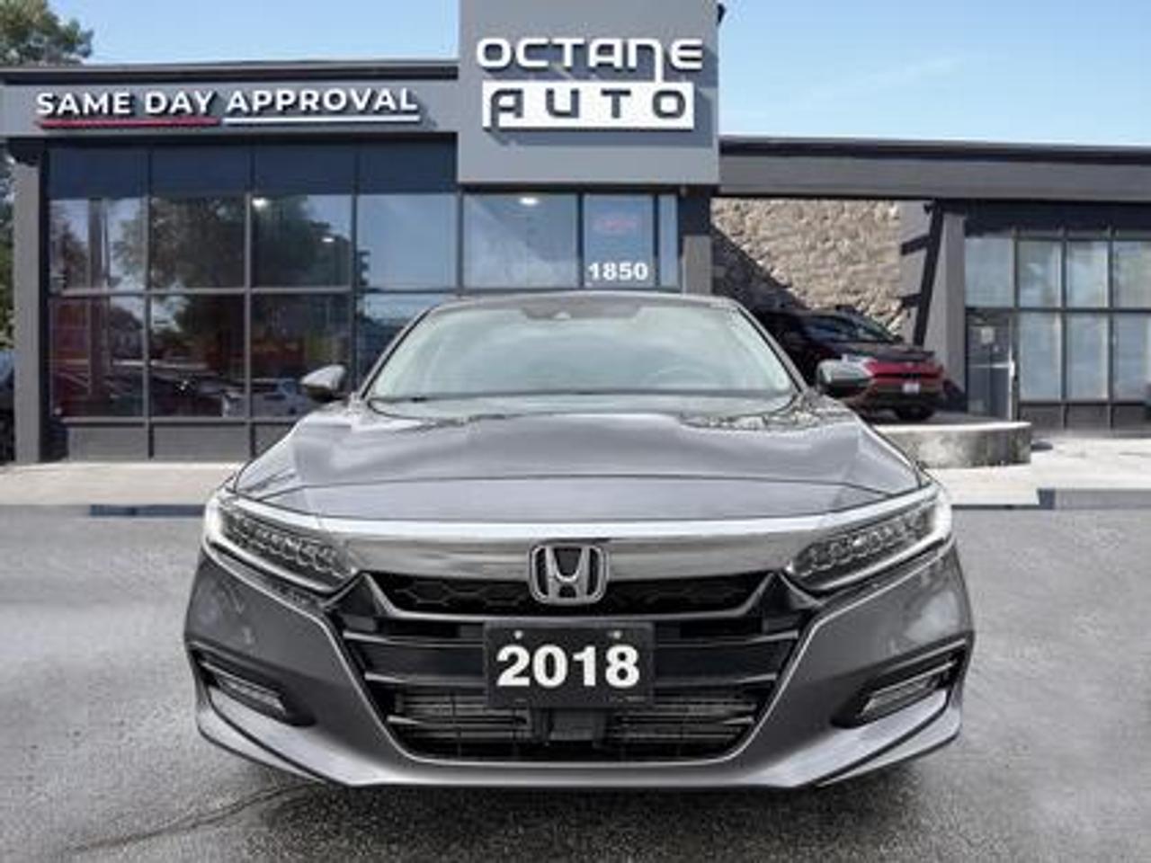 2018 Honda Accord Touring CVT Photo2