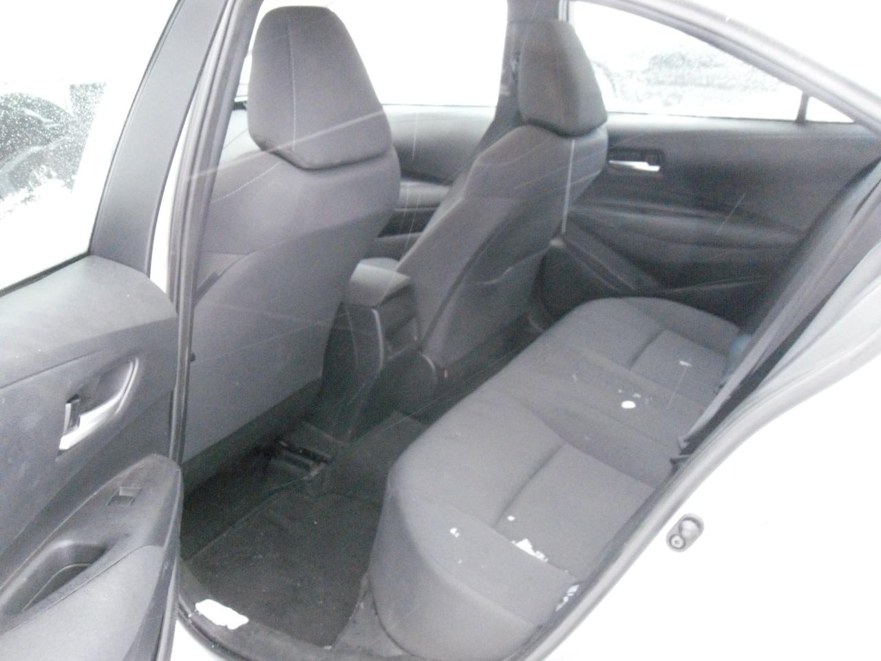 2021 Toyota Corolla LE Photo