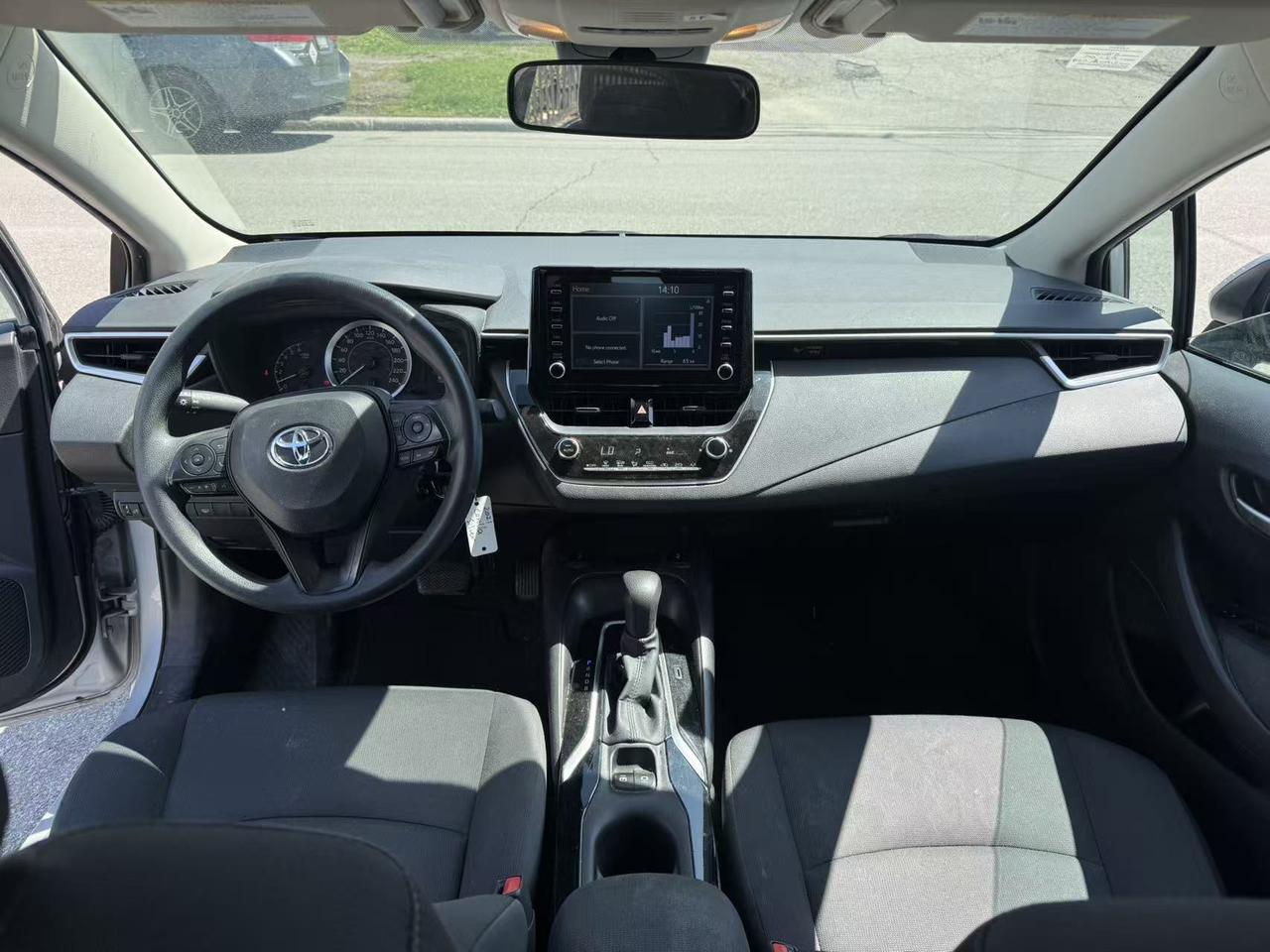 2021 Toyota Corolla LE Photo