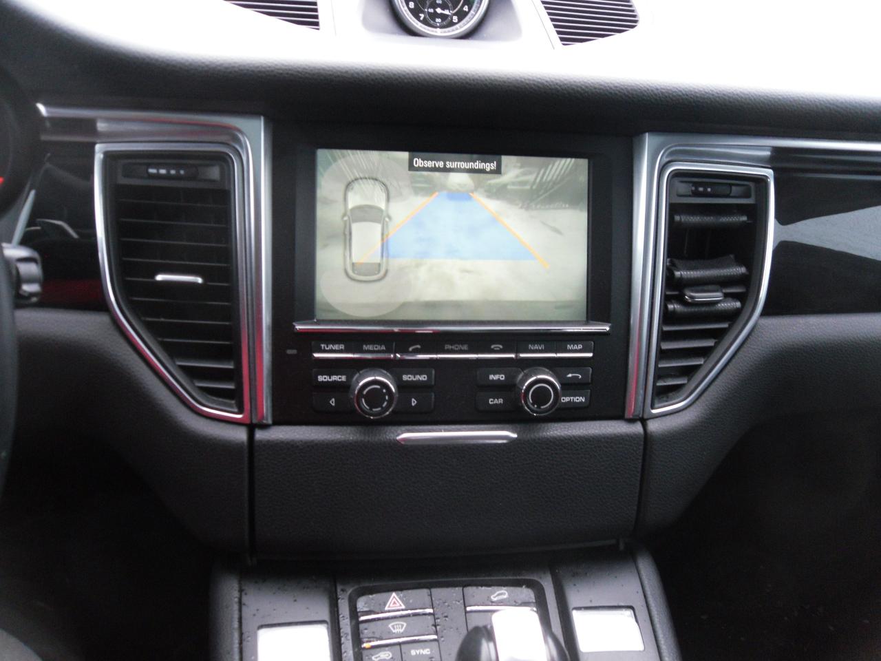 2015 Porsche Macan AWD 4dr S Photo