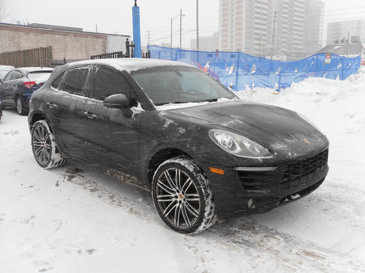2015 Porsche Macan AWD 4dr S Photo