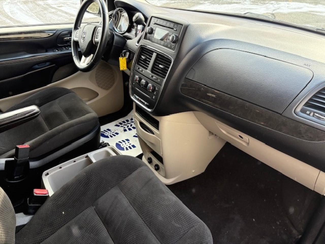 2017 Dodge Grand Caravan SXT **ONLY 84,000KM-1 OWNER-STOW N GO** Photo