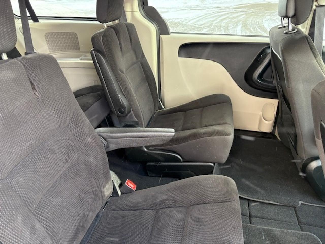 2017 Dodge Grand Caravan SXT **ONLY 84,000KM-1 OWNER-STOW N GO** Photo