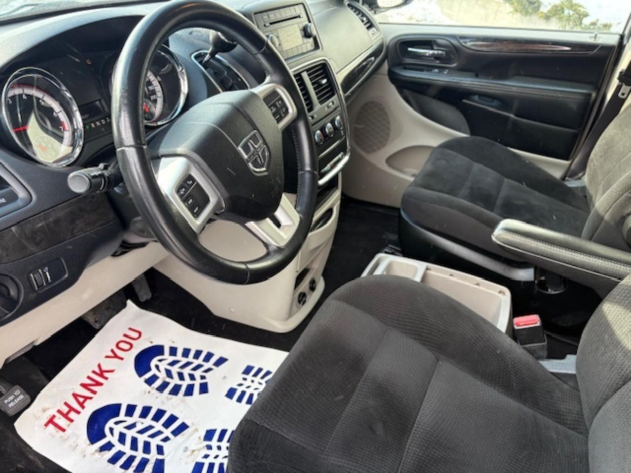 2017 Dodge Grand Caravan SXT **ONLY 84,000KM-1 OWNER-STOW N GO** Photo