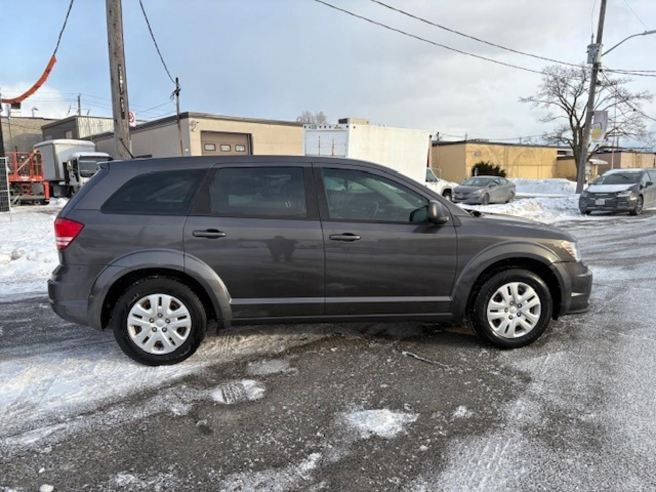 2016 Dodge Journey SE CANADA VALUE PKG ONLY 63,000KM! Photo