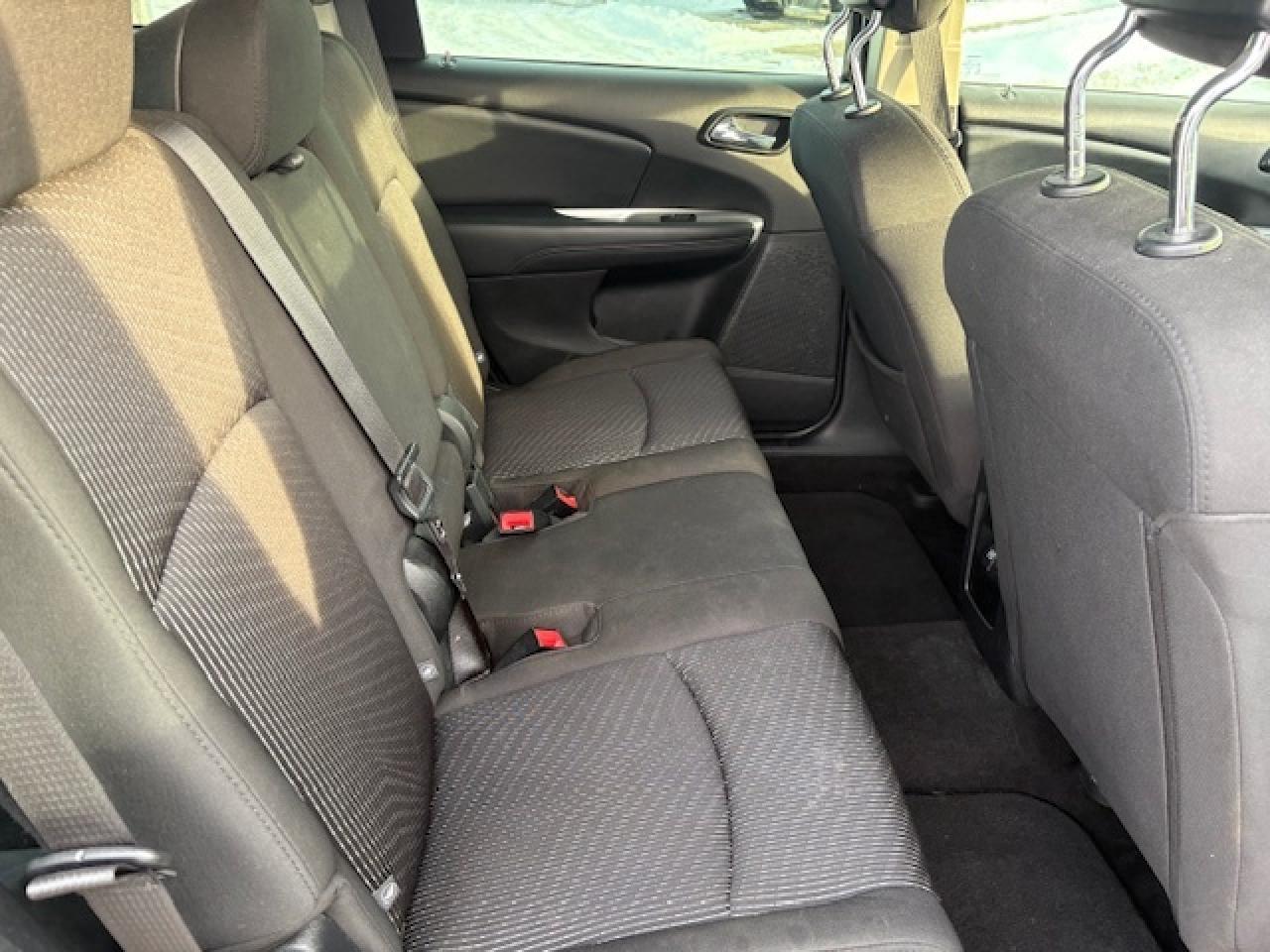 2016 Dodge Journey SE CANADA VALUE PKG ONLY 63,000KM! Photo