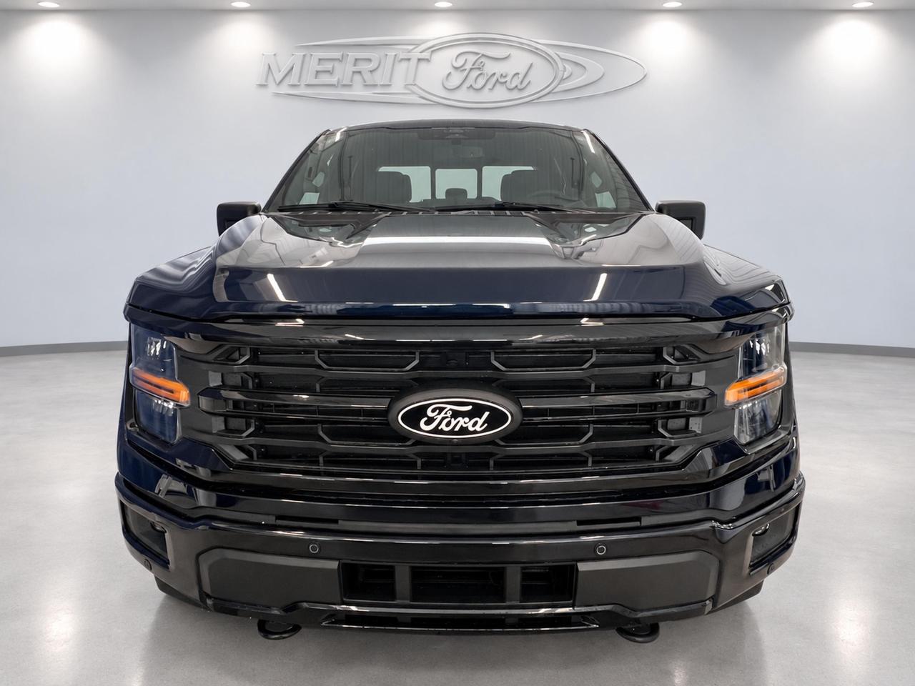 2026 Ford F-150 XLT Photo2