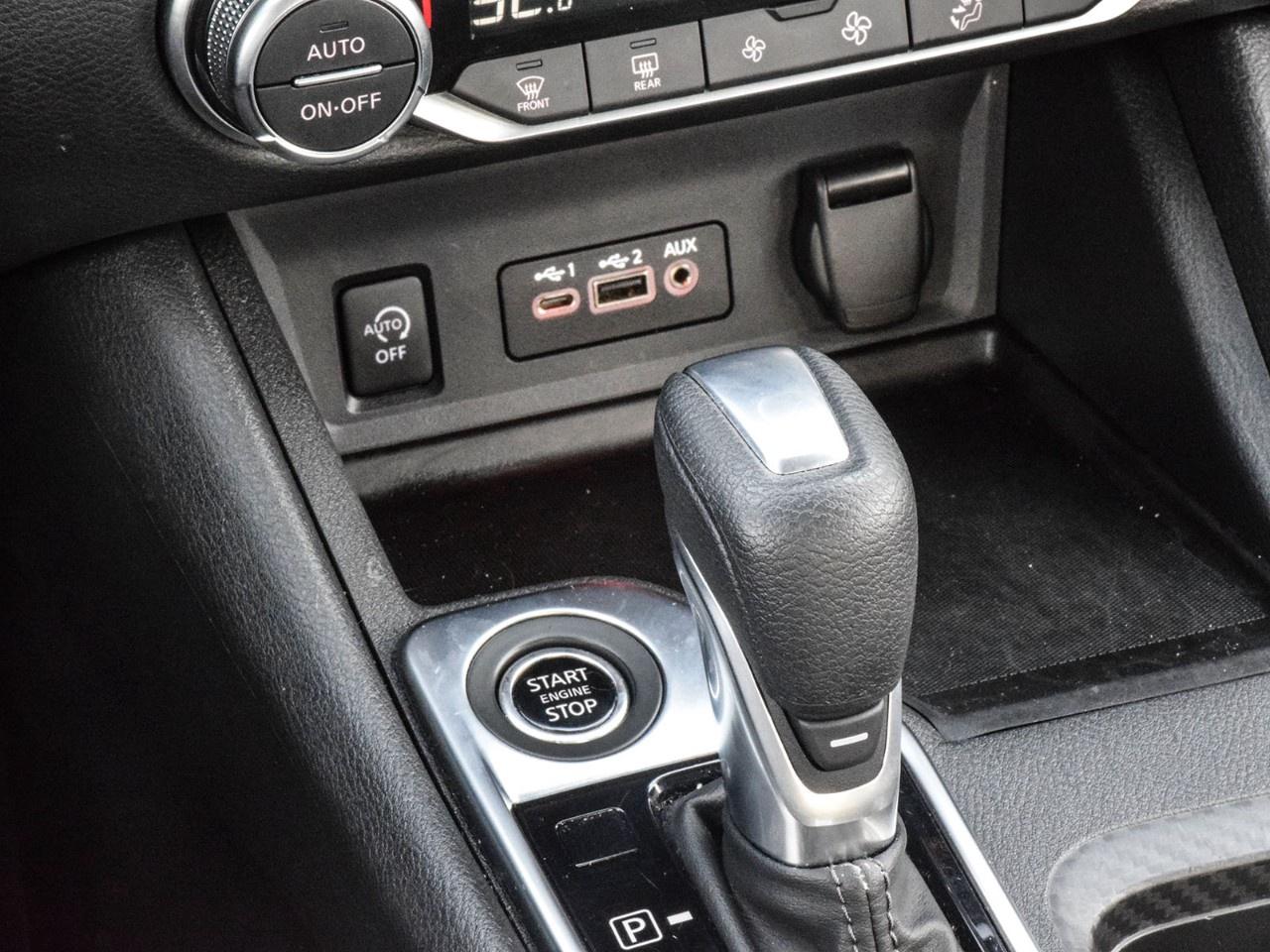 2025 Nissan Sentra SV CVT Photo