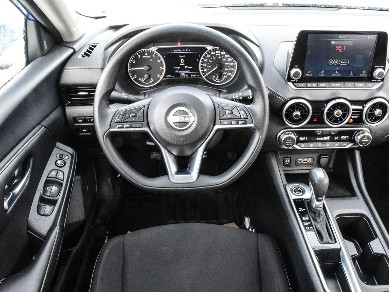 2025 Nissan Sentra SV CVT Photo