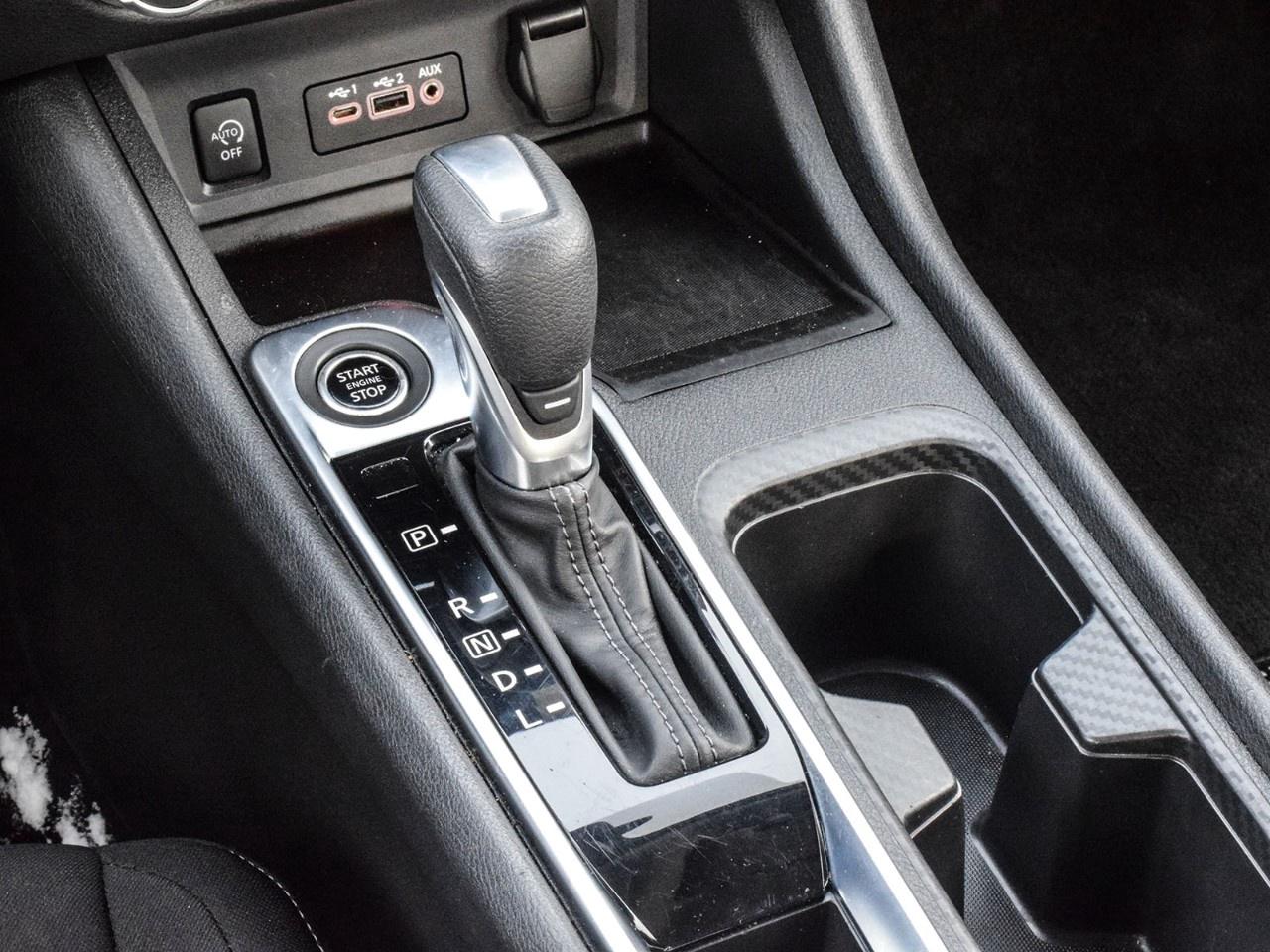 2025 Nissan Sentra SV CVT Photo