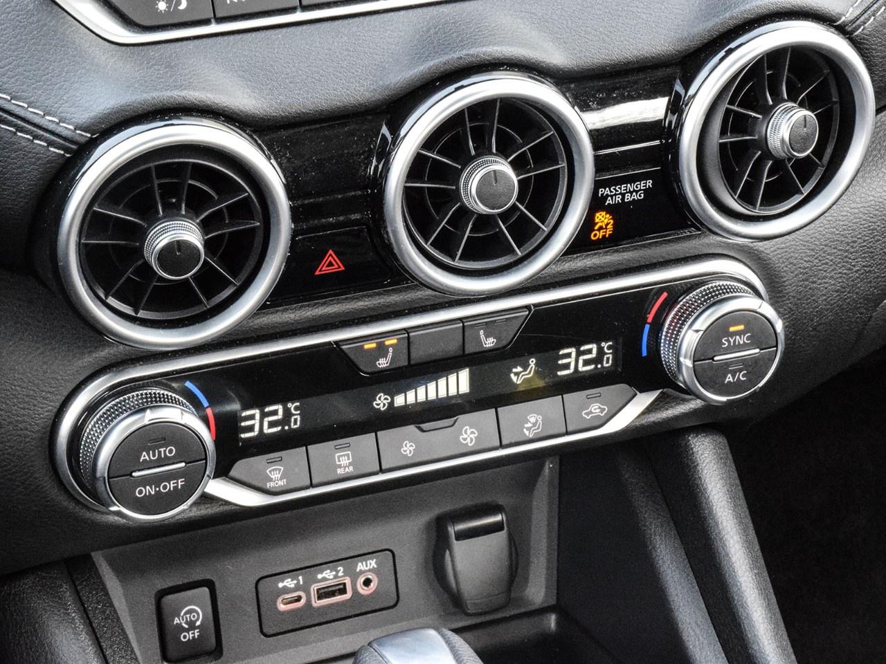 2025 Nissan Sentra SV CVT Photo