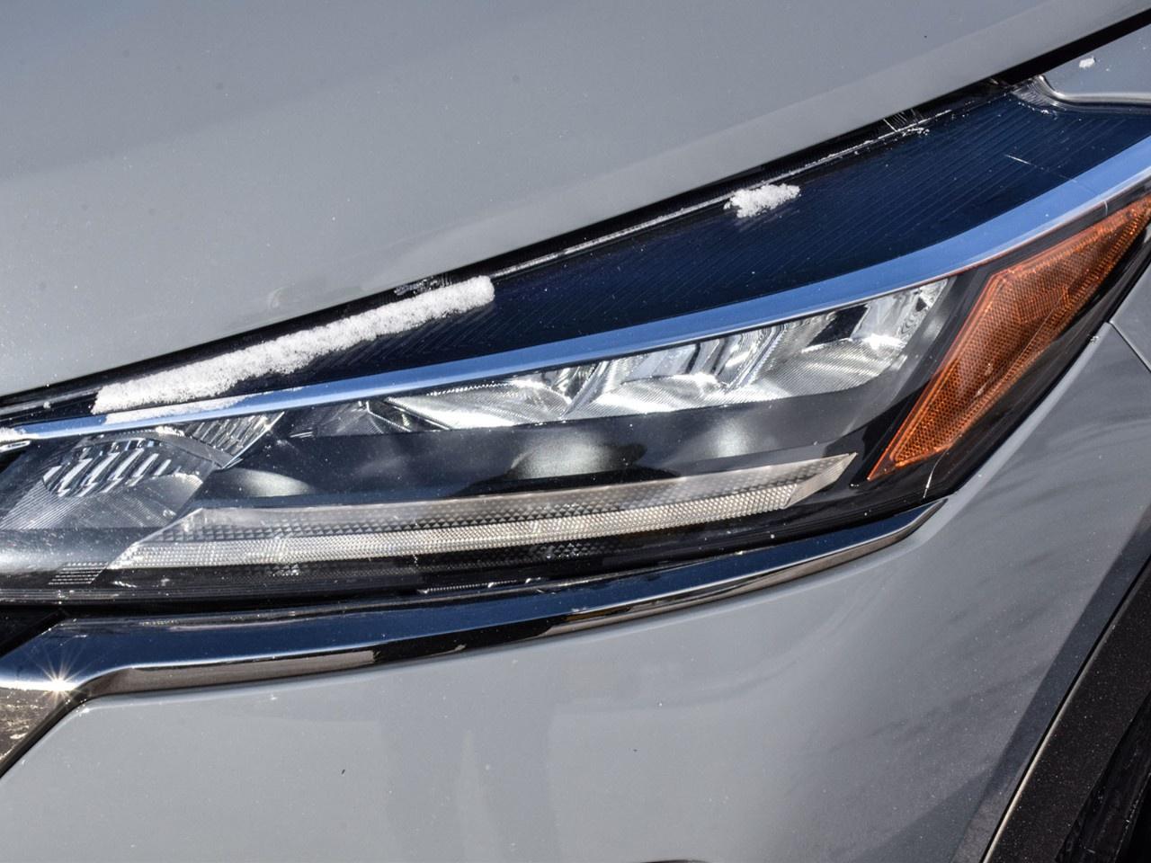 2024 Nissan Kicks SR FWD Photo