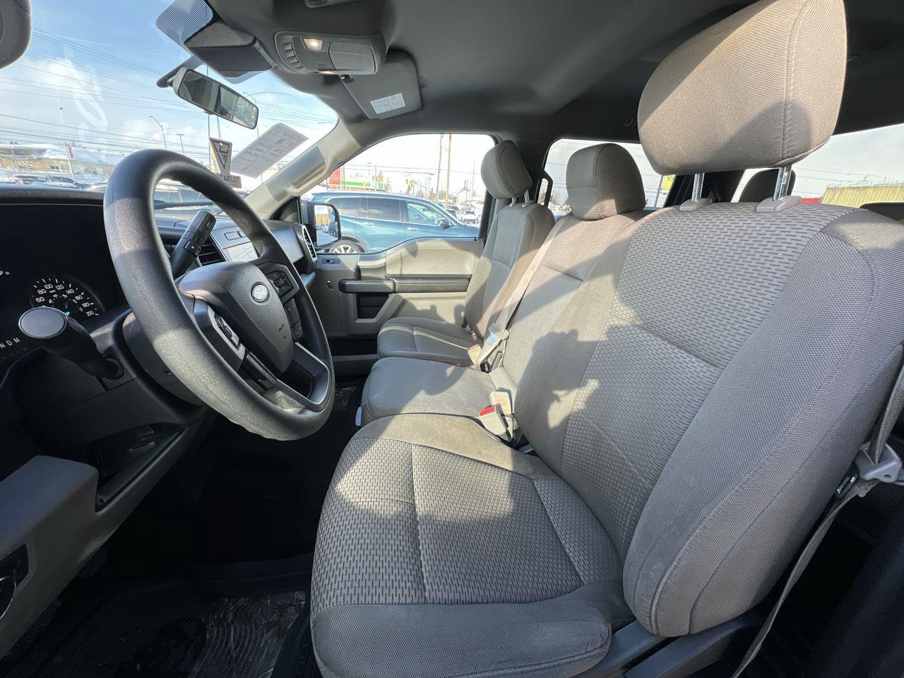 2020 Ford F-150 XLT 4X4, BACK UP CAMERA, SIRIUS XM, POWER WINDOWS!! Photo