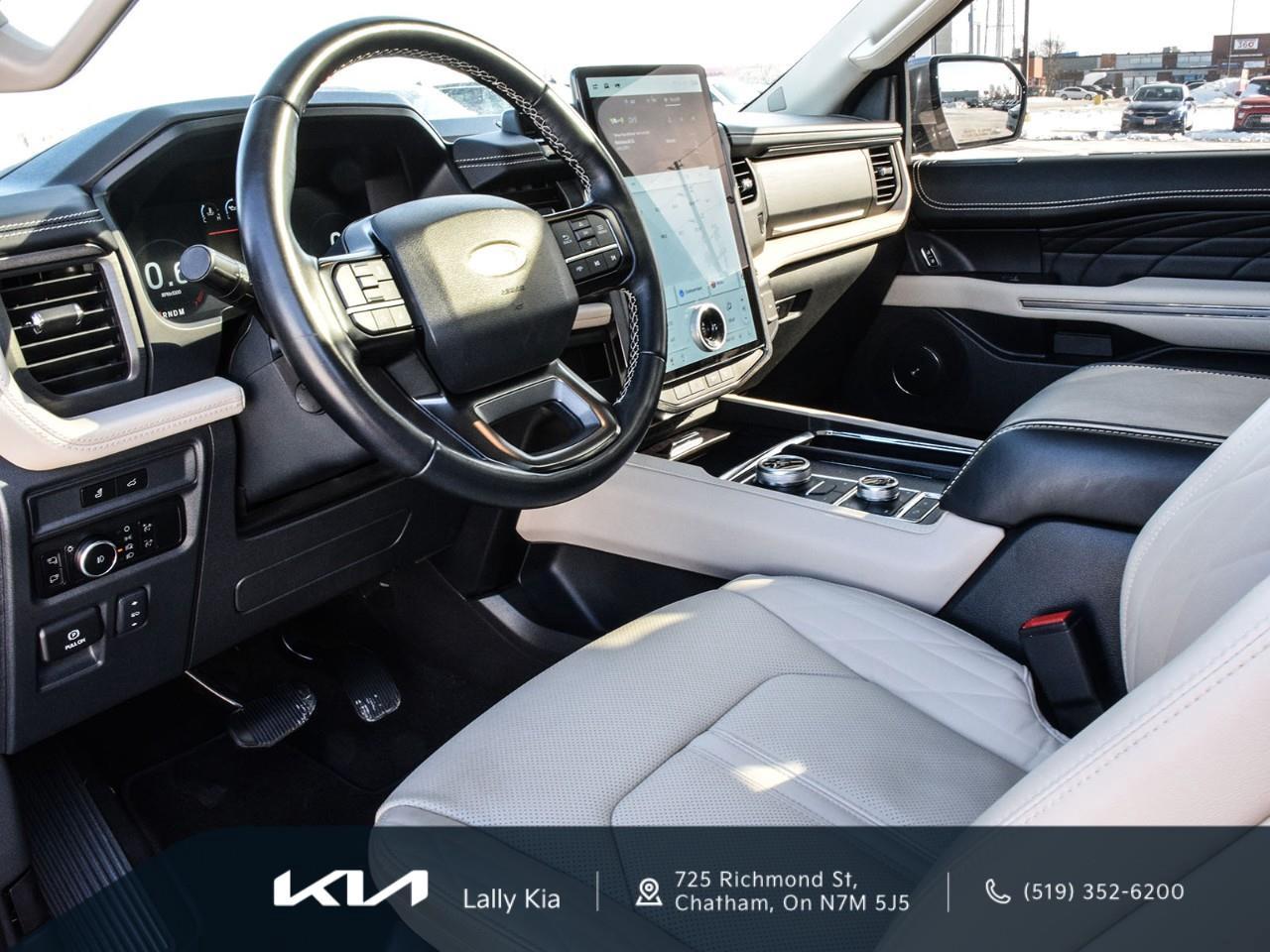 2023 Ford Expedition Max Platinum New Arrival | Local Trade | Clean CarFax | Loaded Photo