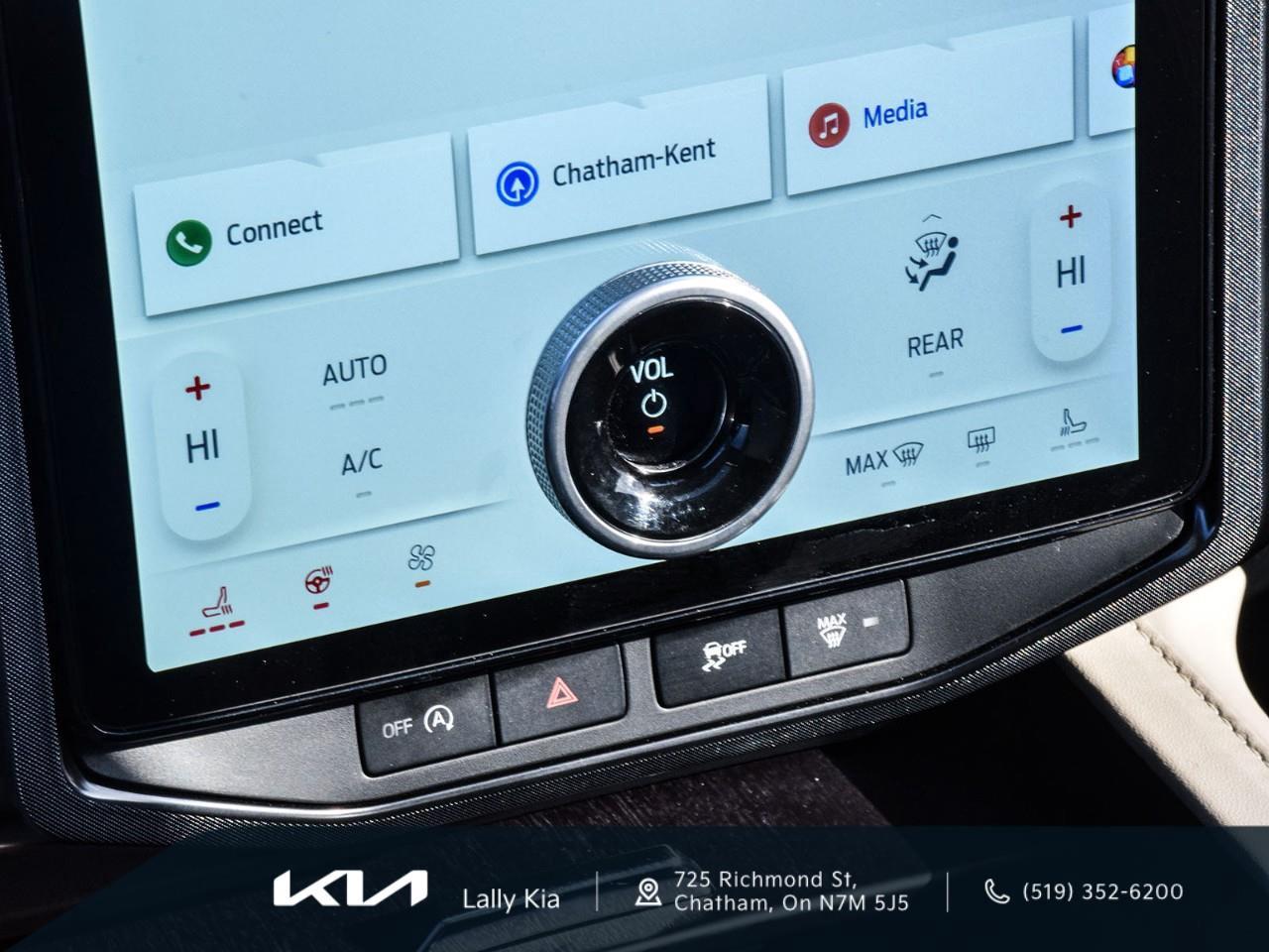 2023 Ford Expedition Max Platinum New Arrival | Local Trade | Clean CarFax | Loaded Photo