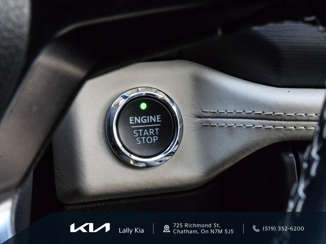 2023 Ford Expedition Max Platinum New Arrival | Local Trade | Clean CarFax | Loaded Photo