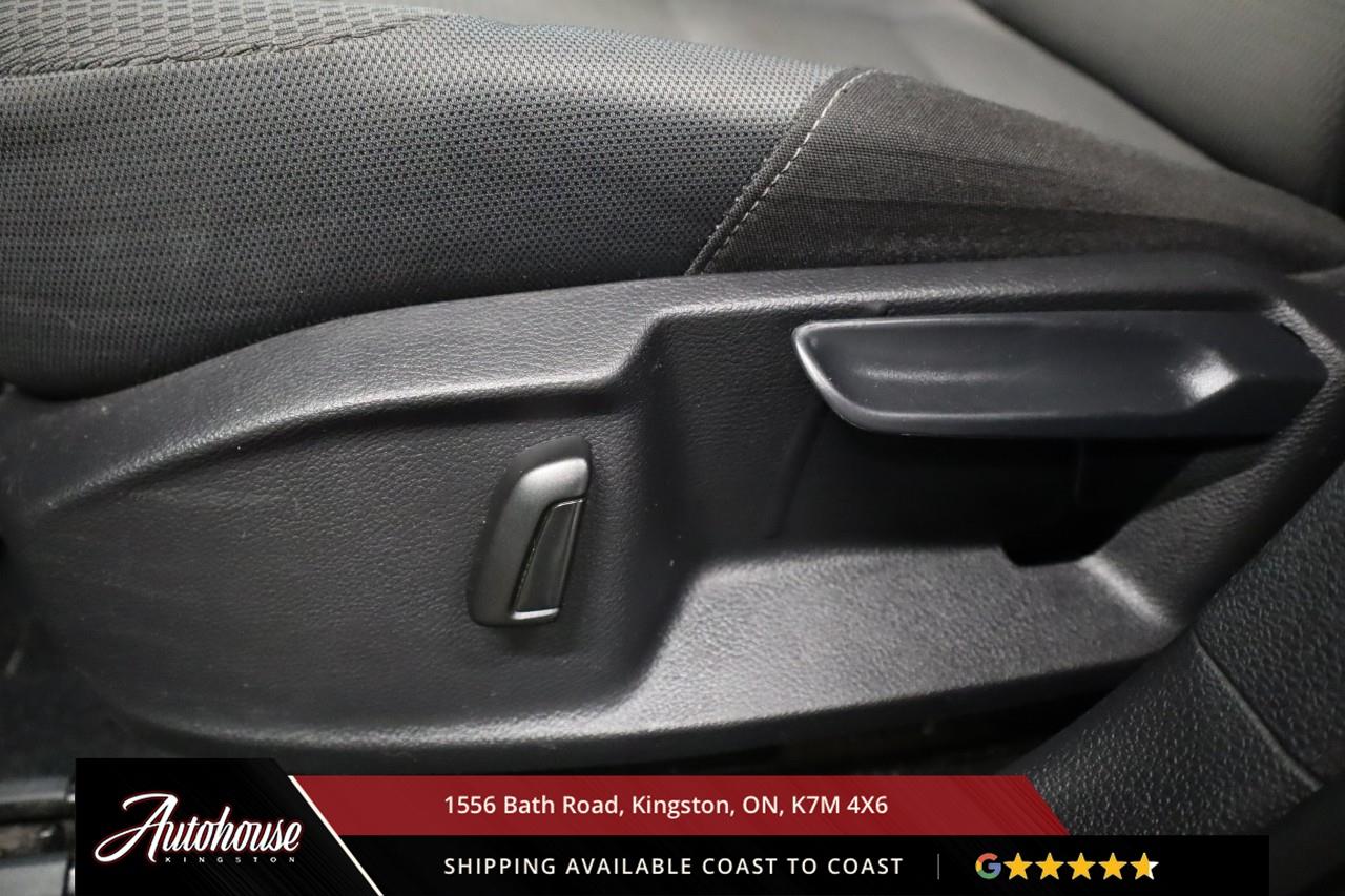 2017 Volkswagen Golf 1.8 TSI Comfortline REARVIEW CAMERA - TSI Photo