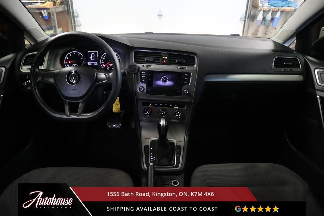 2017 Volkswagen Golf 1.8 TSI Comfortline REARVIEW CAMERA - TSI Photo